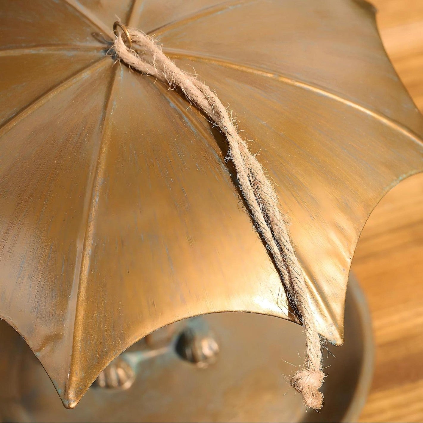 Creative Portable Bird Feeder